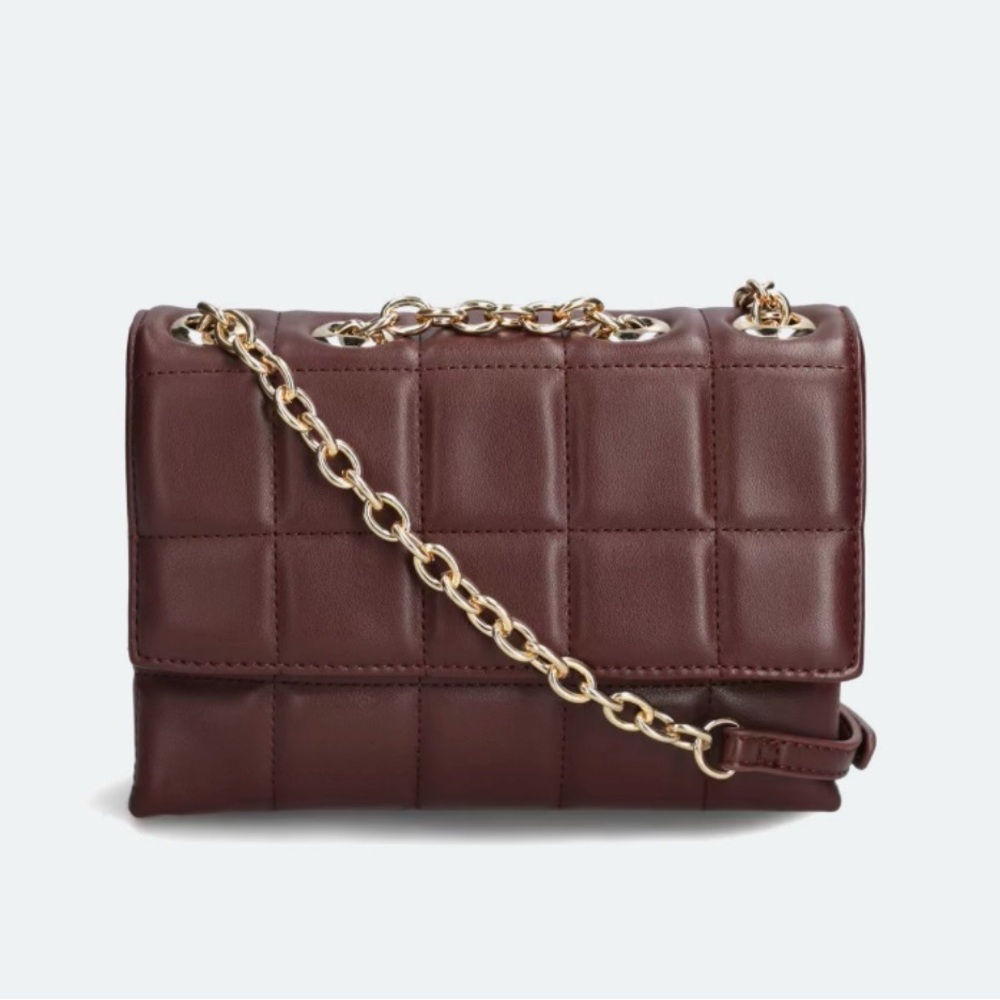 NWT Urban Expressions Quilted Crossbody Bag - Burgandy